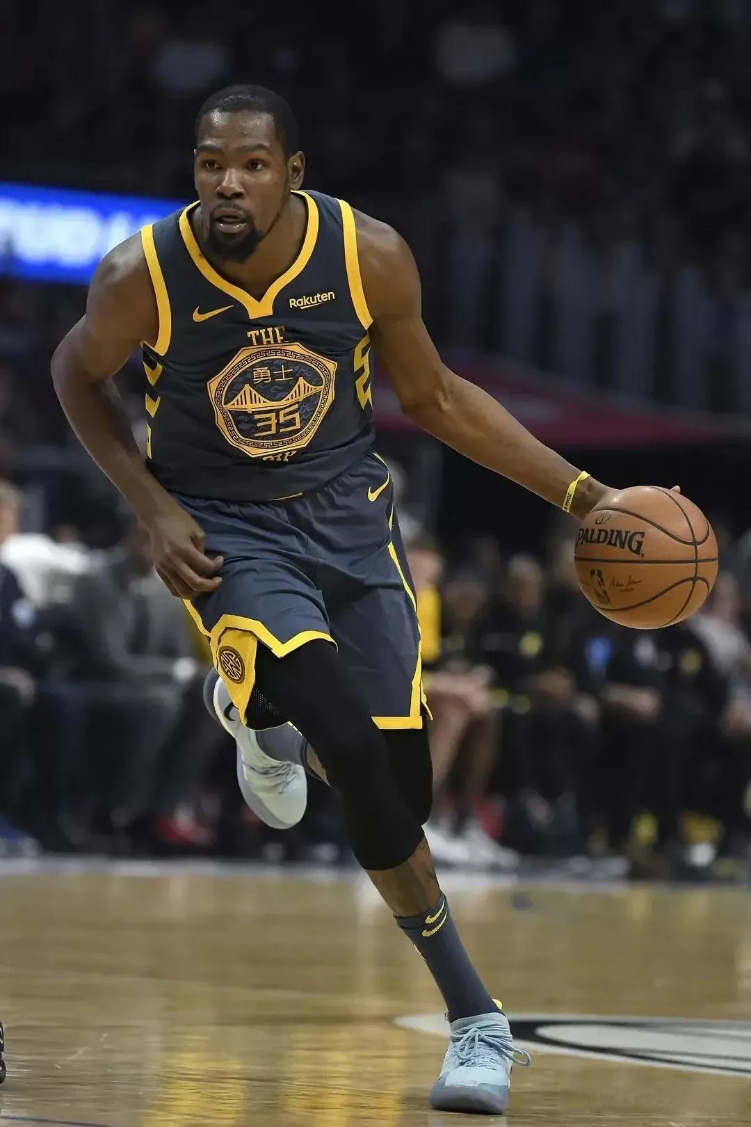 表现是对中 表现是对中